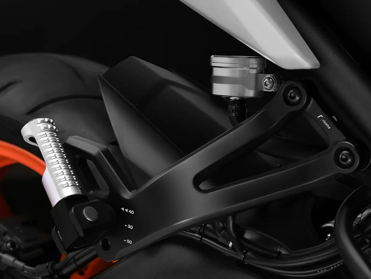 Linea Rizoma per la Yamaha MT-09 (3)