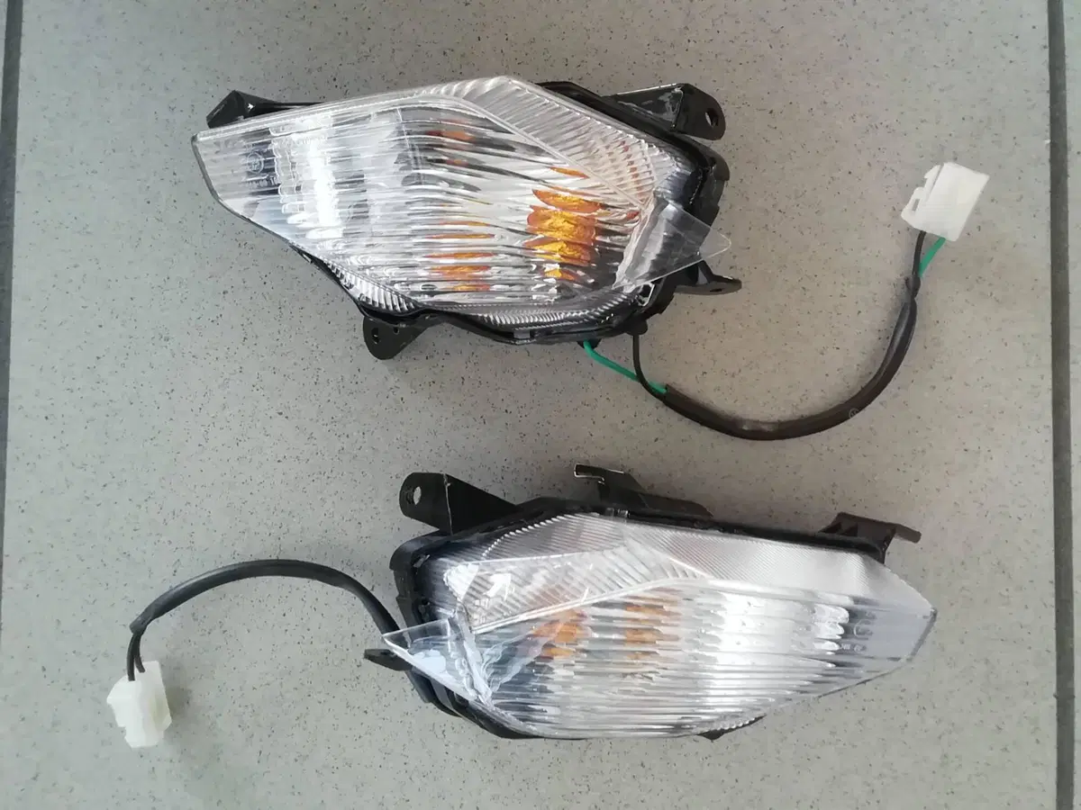 Coppia frecce posteriori Yamaha t-max 530 (2)