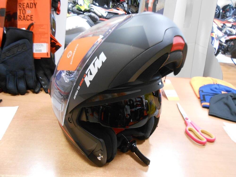CASCO SCHUBERTH C4 KTM Schuberth Helmets (2)