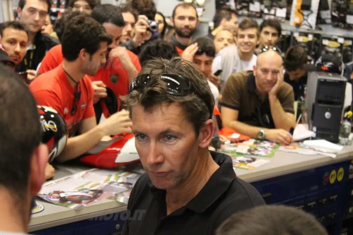 Troy Bayliss: "La Panigale pronta nel 2013 a vincere in SBK" (7)