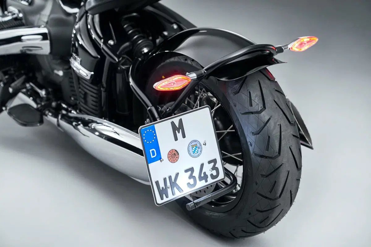 BMW R18 kit Roland Sands Design (9)