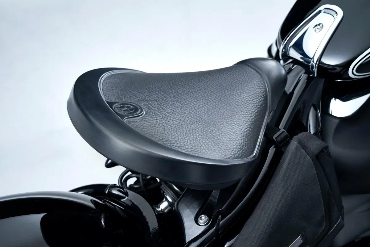 BMW R18 kit Roland Sands Design (15)