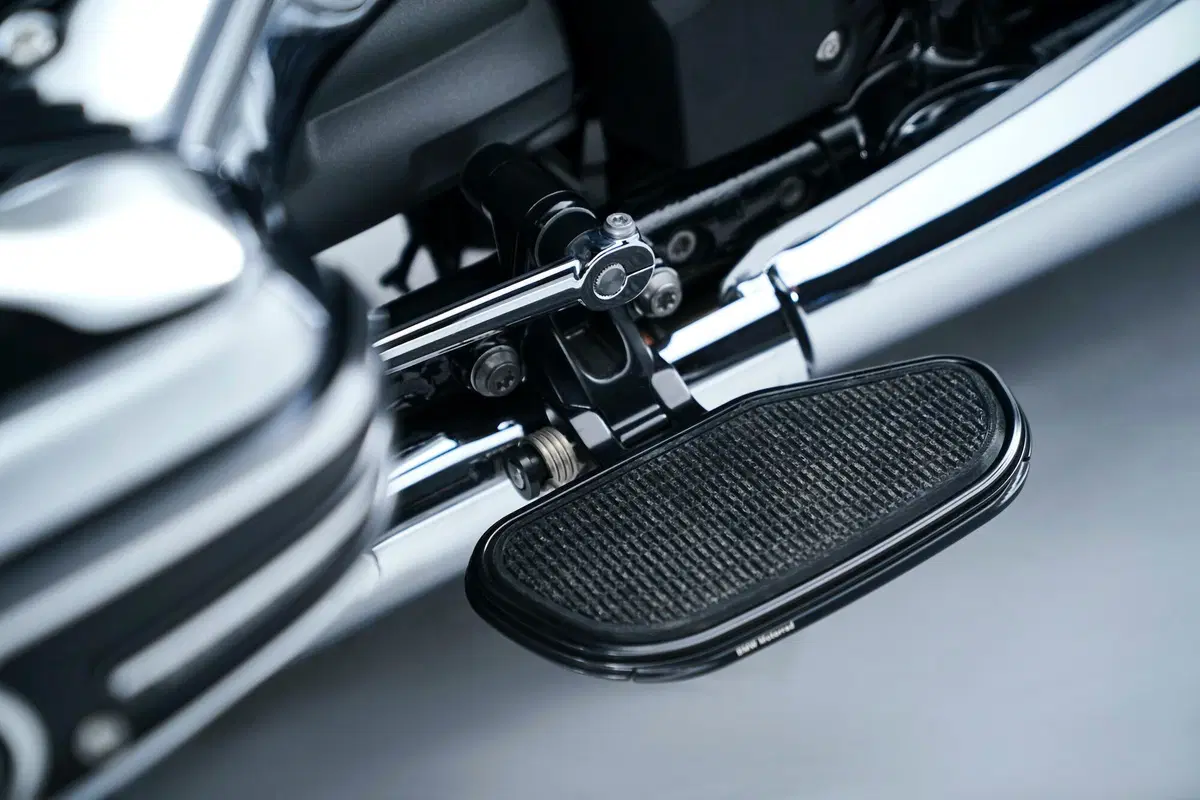 BMW R18 kit Roland Sands Design (17)