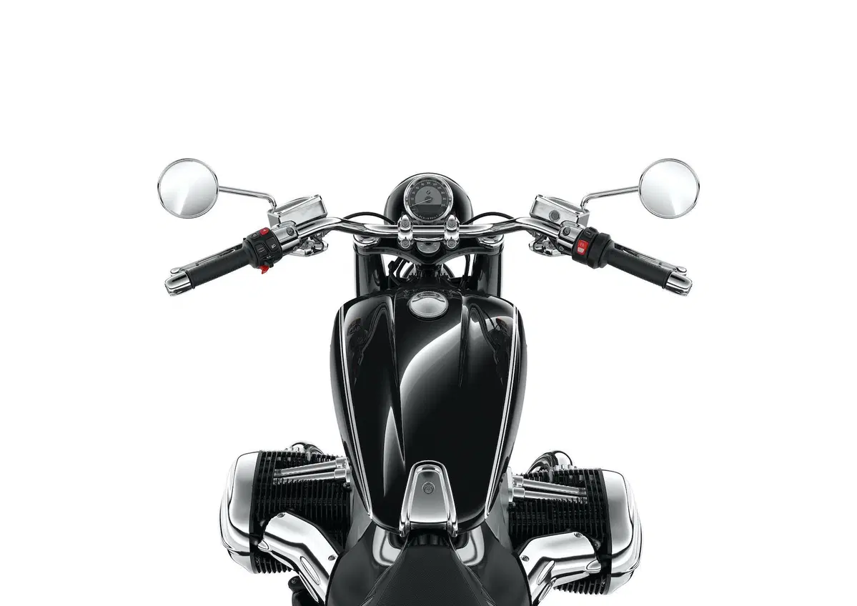 BMW R18: eccola qui. Foto, video, prezzo e disponibilità (2)