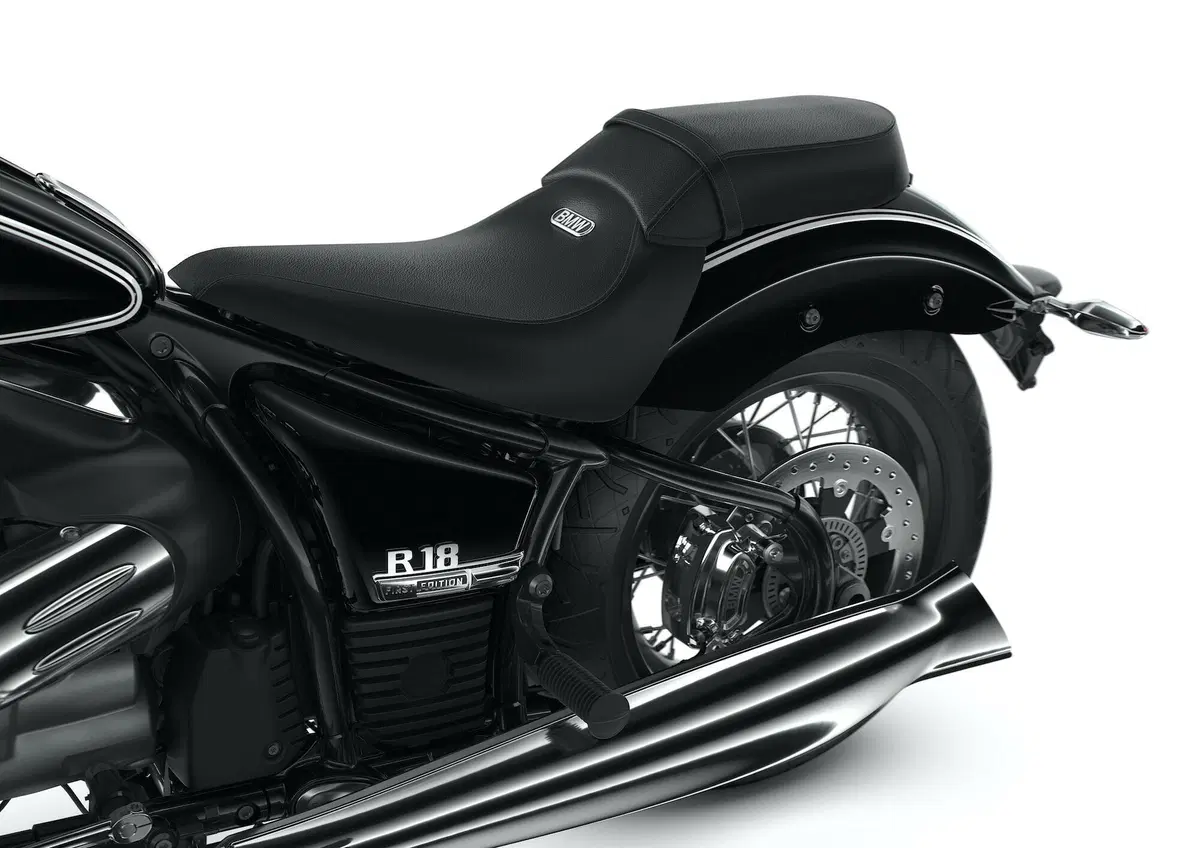 BMW R18: eccola qui. Foto, video, prezzo e disponibilità (16)