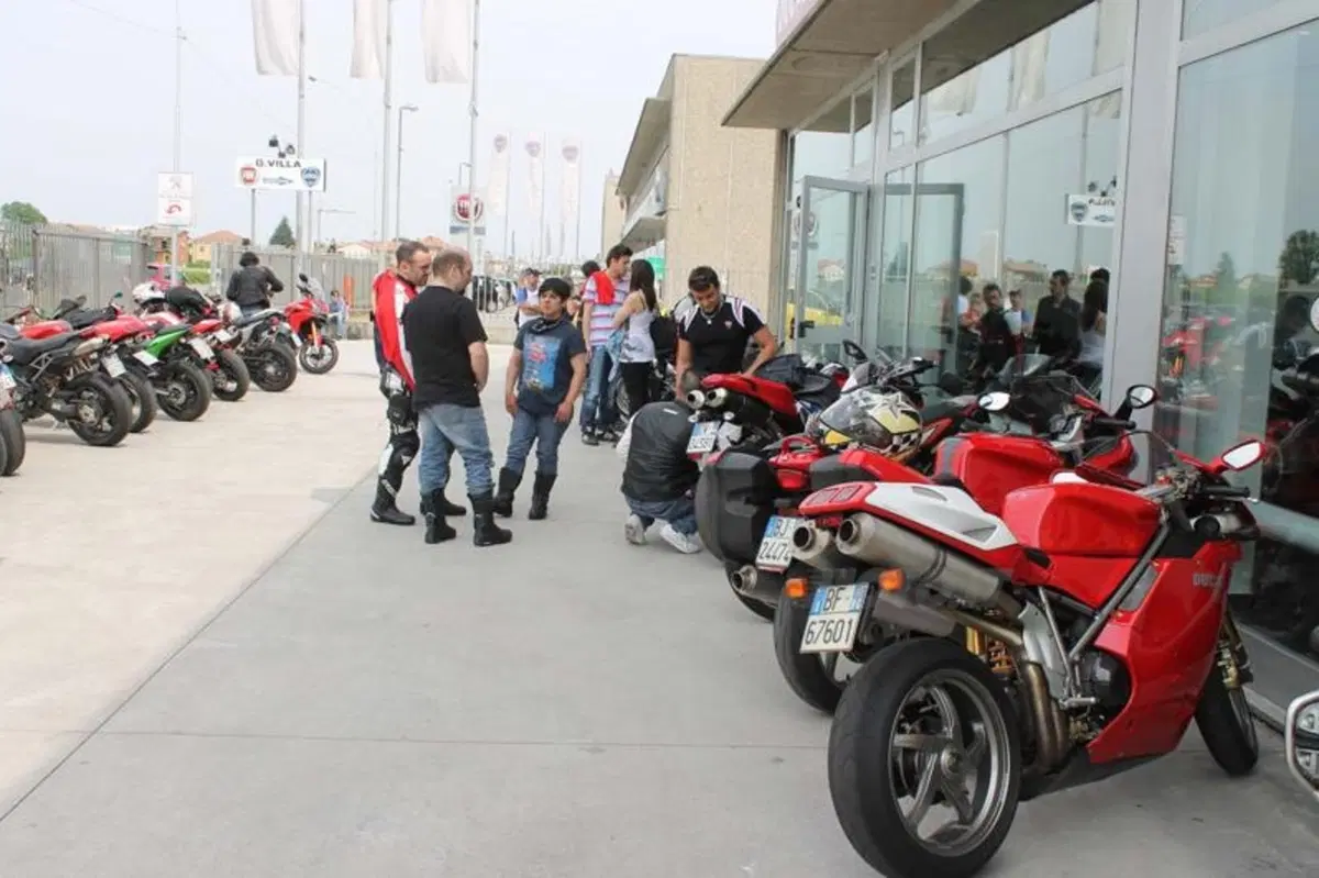 Troy Bayliss: "La Panigale pronta nel 2013 a vincere in SBK" (19)