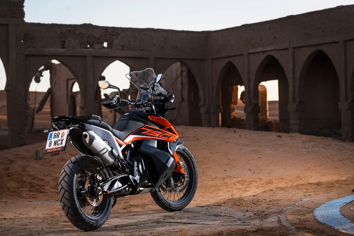  KTM 790 Adventure e 790 Adventure R: Test anteprima in Marocco (17)