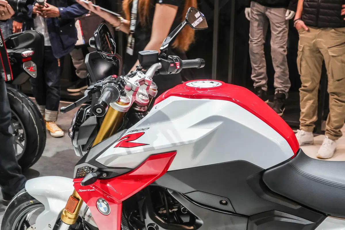  Nuova BMW F 900 R a EICMA 2019: foto, dati e prezzi (4)