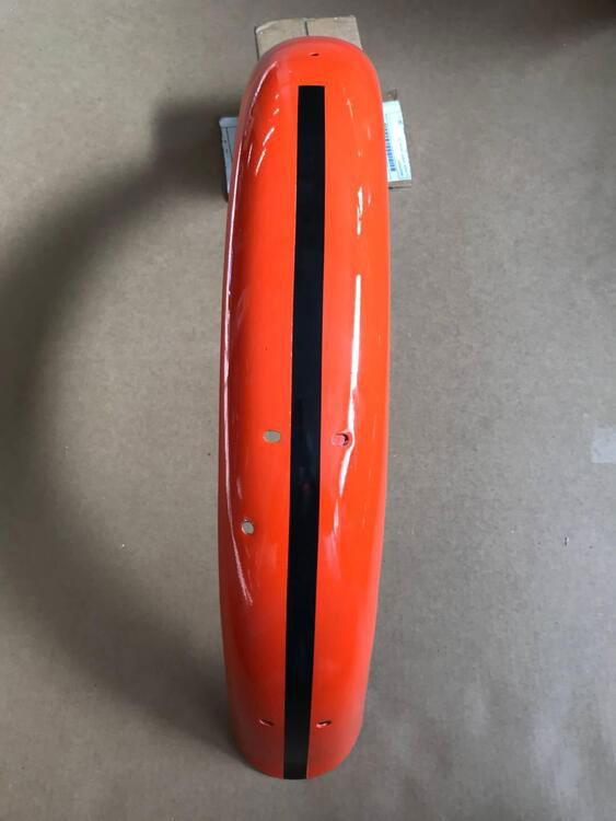 Parafango post arancio L Ducati 250 Scrambler VV