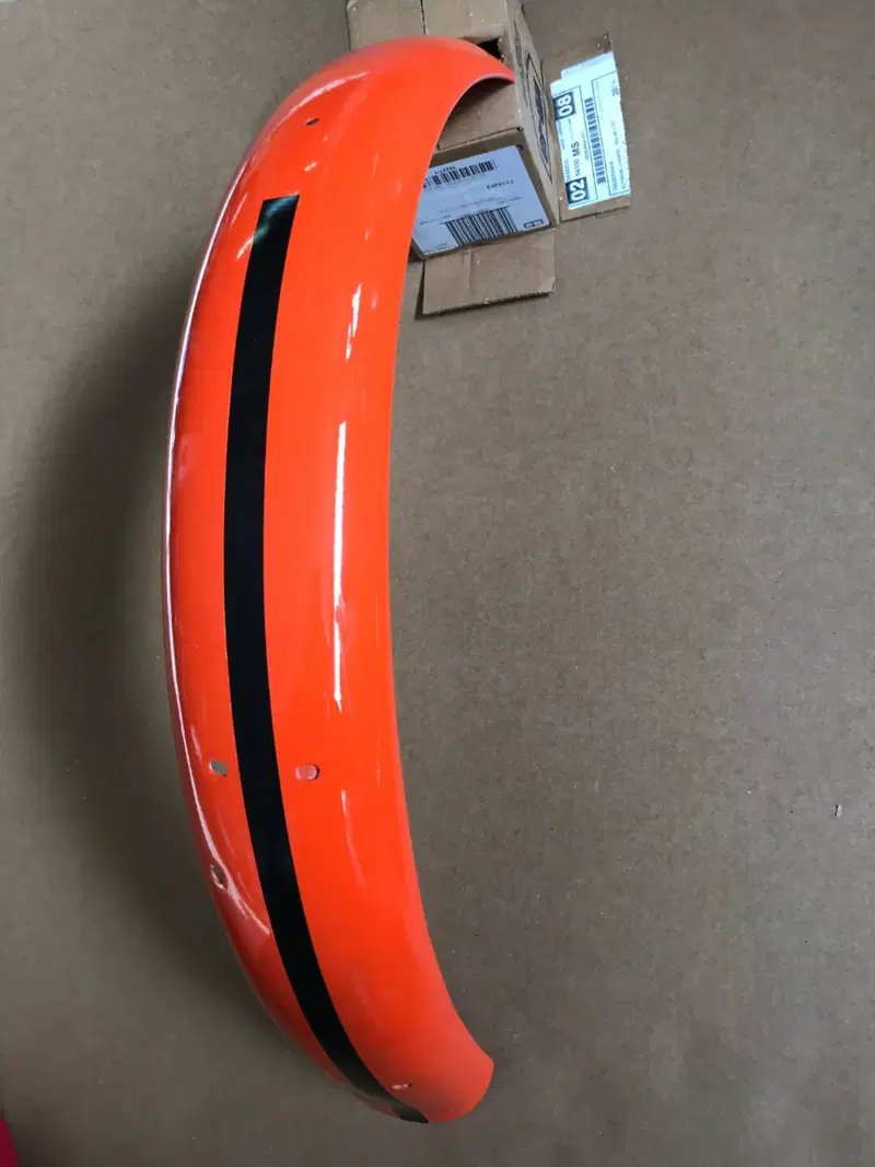Parafango post arancio L Ducati 250 Scrambler VV (3)