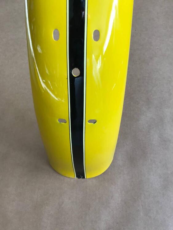 Parafango post giallo N Ducati 350-450Scrambler SL (2)