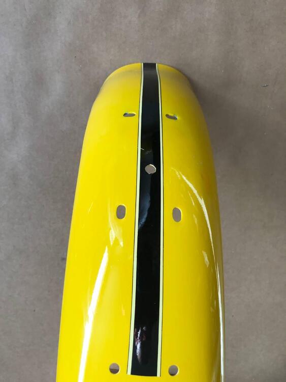 Parafango post giallo P Ducati 350-450 ScramblerSL (2)