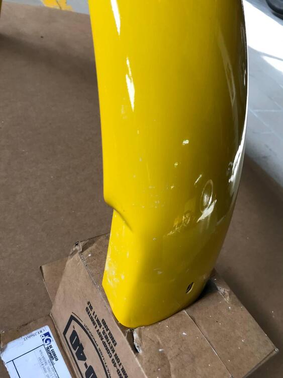 Parafango post giallo P Ducati 350-450 ScramblerSL (5)