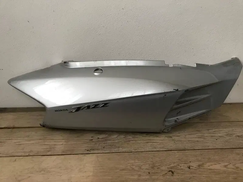 Carena post dx Honda Jazz 250 S.L