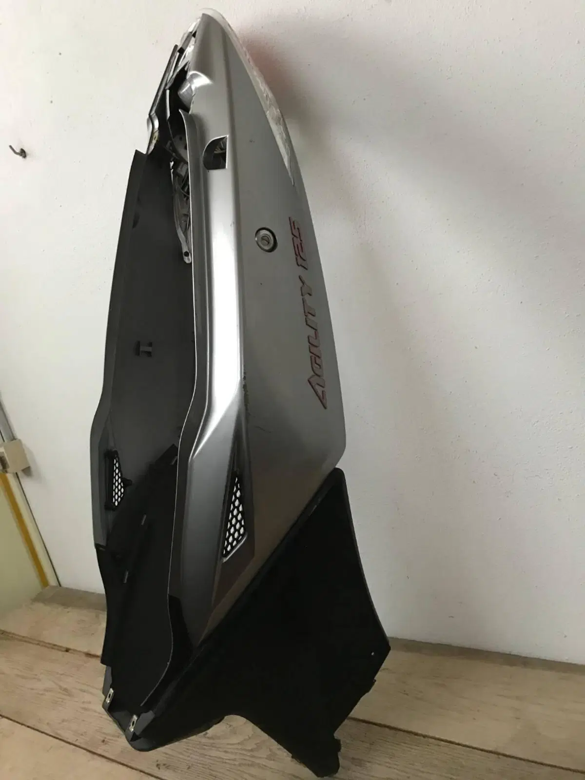 Carena post dx-sx con fanale Kymco Agility 1 tipo (2)