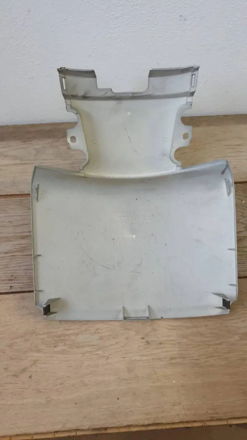 Codone post grigio Honda Pantheon 2T S.L (2)