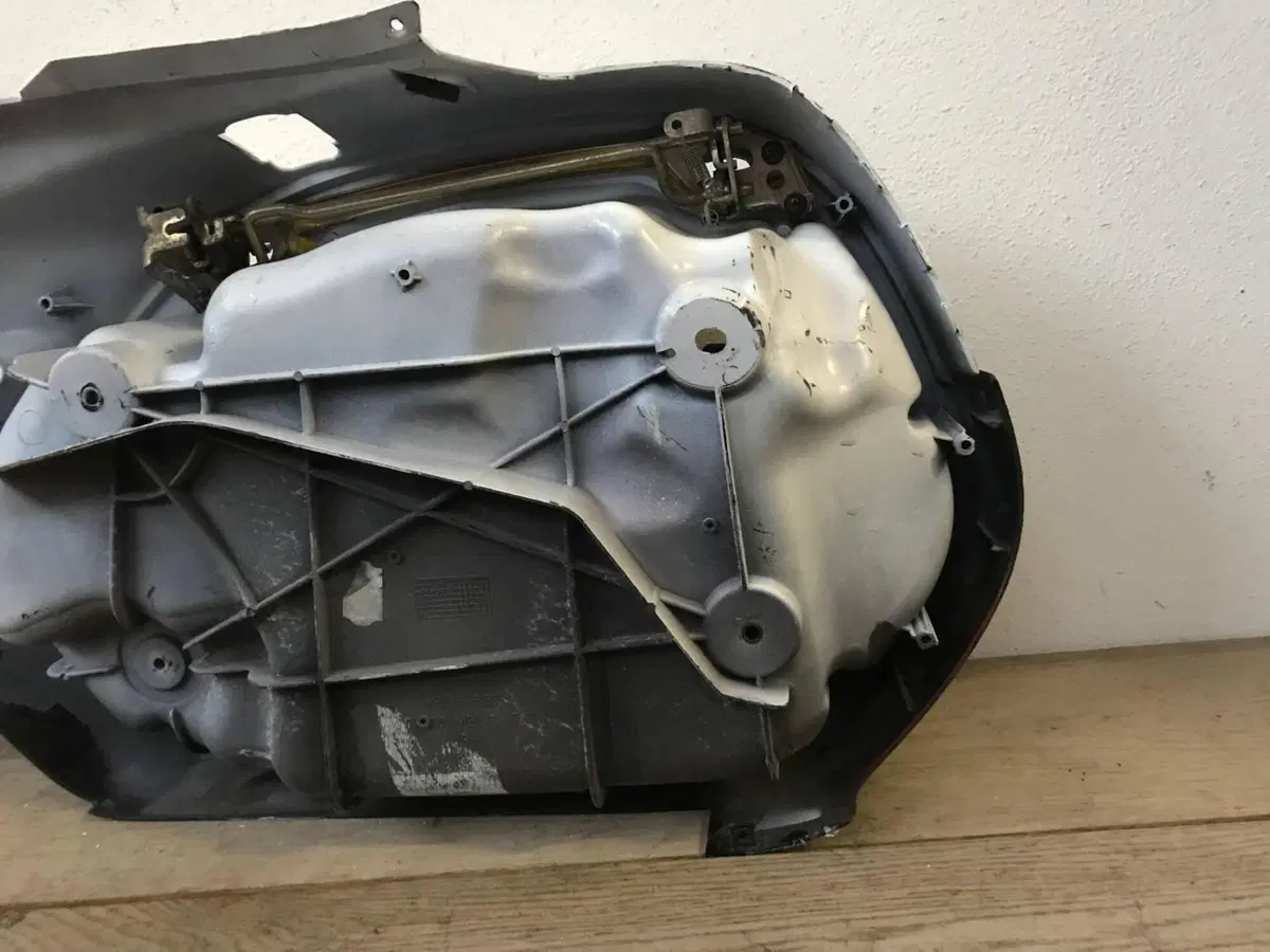 Borsa post dx bianca Honda Deuville 650 2002-2004 (9)