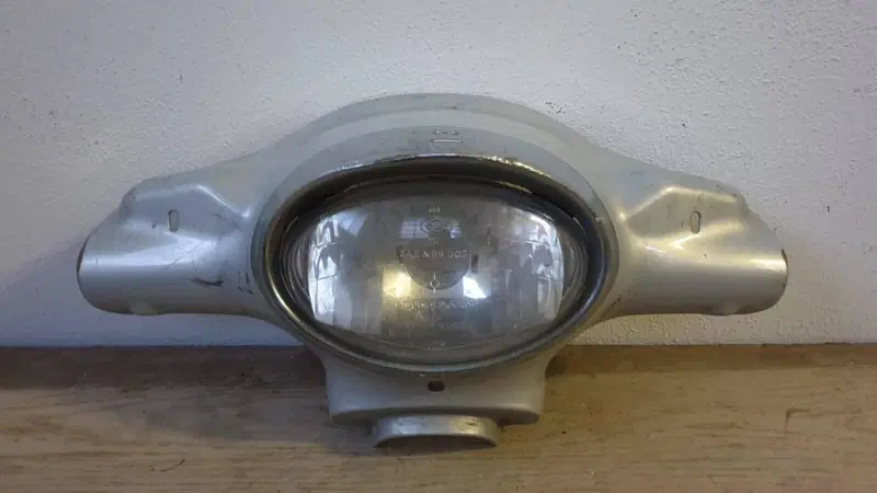Coperchio est manubrio con fanale Scarabeo 50 SL Aprilia