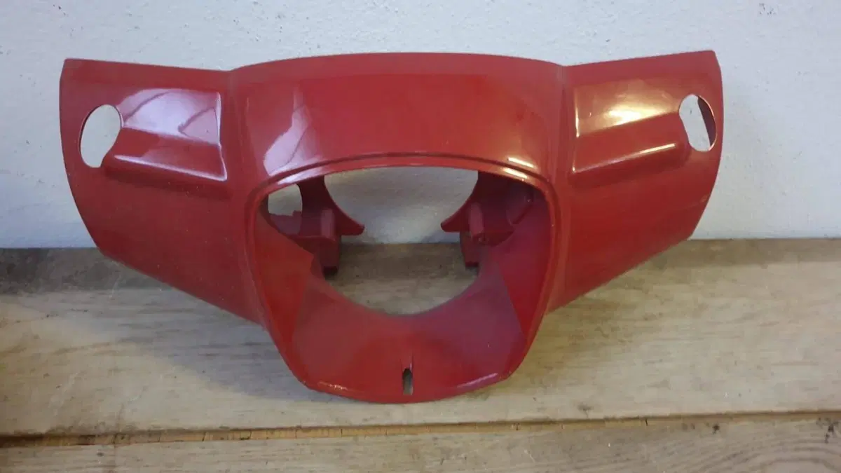 Coperchio est manubrio rosso Kymco Like S.L