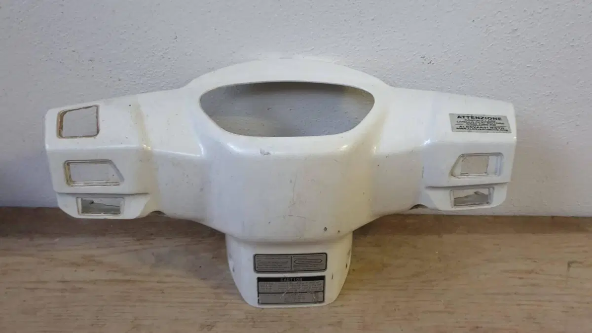 Coperchio int manubrio bianco Kymco Like