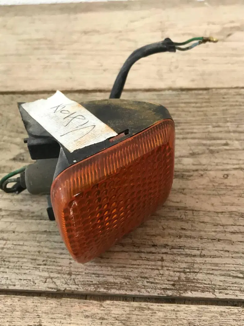 Freccia post dx Honda Vision 50 S.L (2)