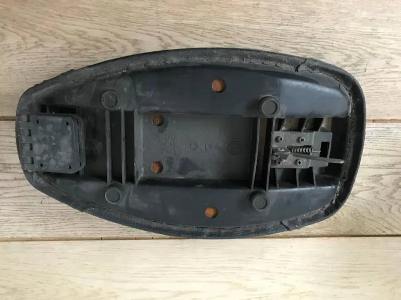 Sella Liberty 50 S.L Piaggio (4)