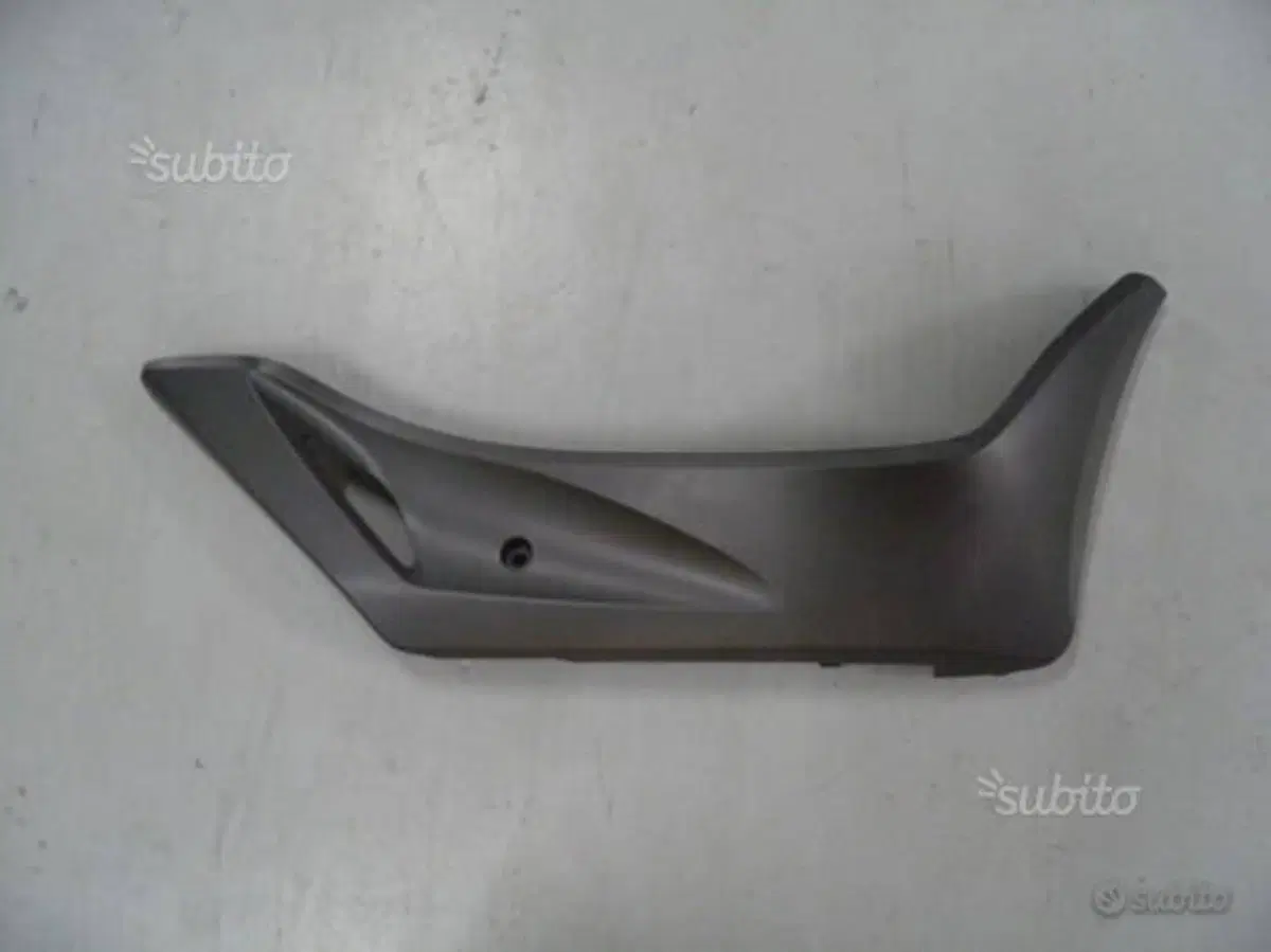 SOTTOPEDANA DESTRA USATA PER HONDA PCX 125 2016