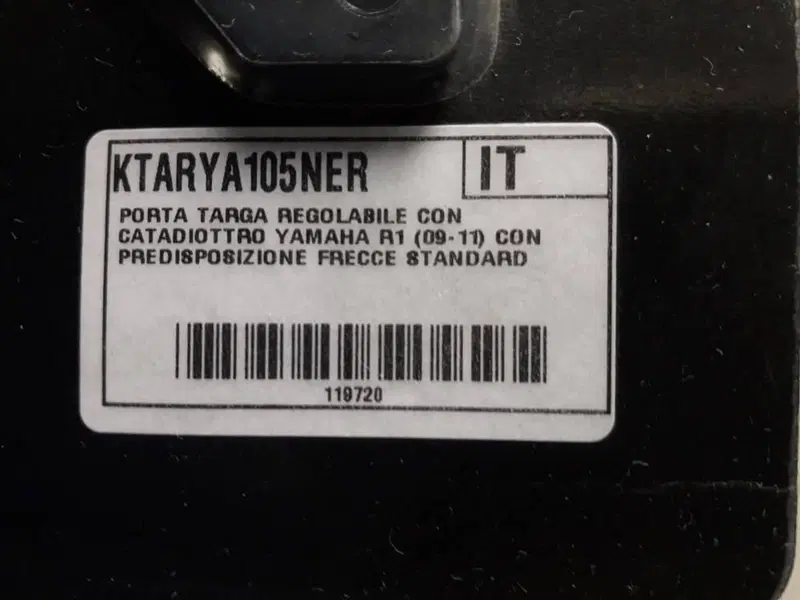 Portatarga Yamaha R1 Lightech (2)