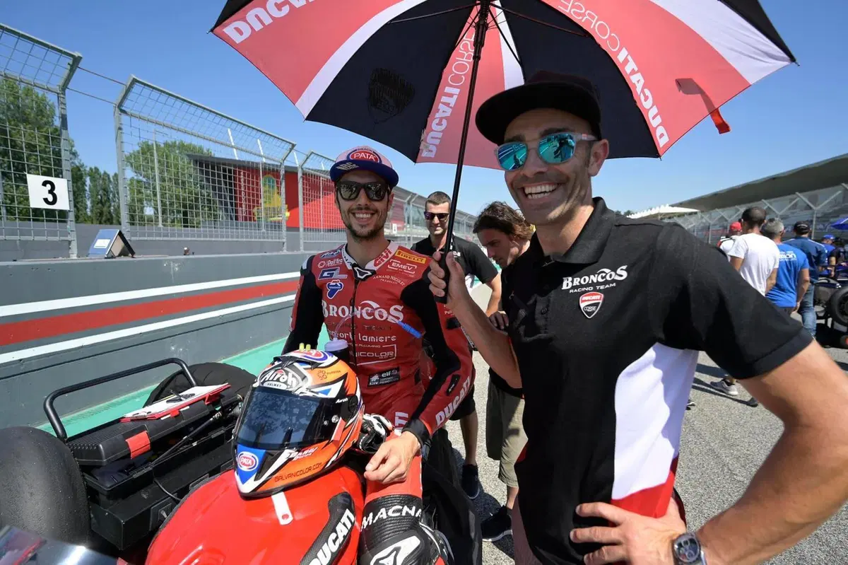 Lorenzo Zanetti, pilota nel CIV Superbike ma anche collaudatore della Ducati V4 (3)