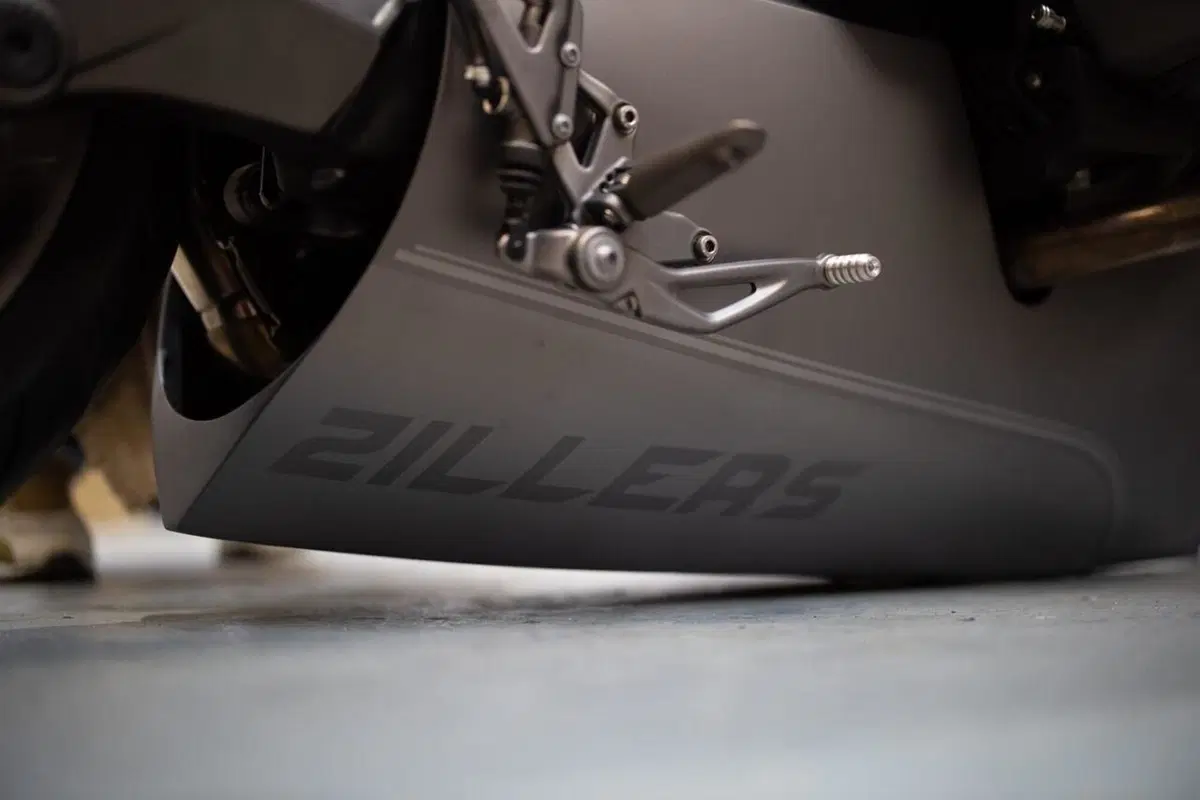 BMW R nineT Zillers Garage. Non vola, ma sta in piedi da sola (13)