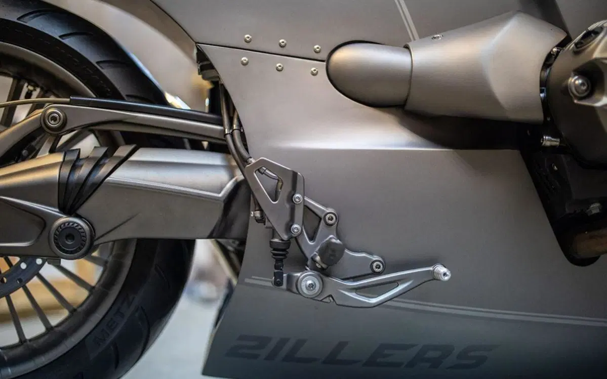 BMW R nineT Zillers Garage. Non vola, ma sta in piedi da sola (10)