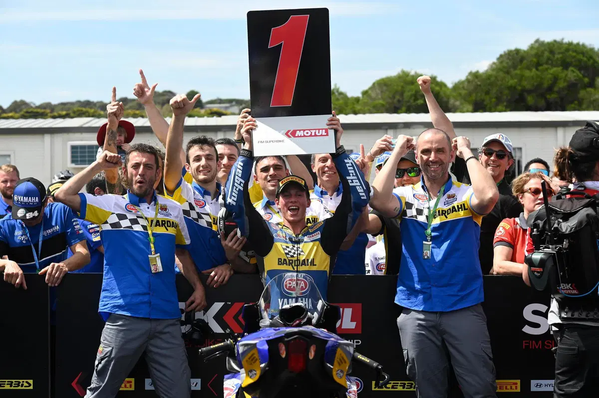 SBK Phillip Island, le foto della gara oltre la gara (11)