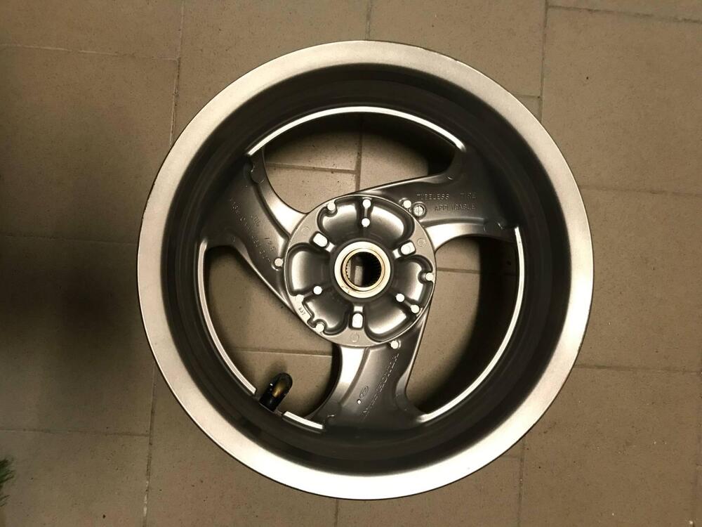 Ruota post Silver Wing 600 VV Honda (5)