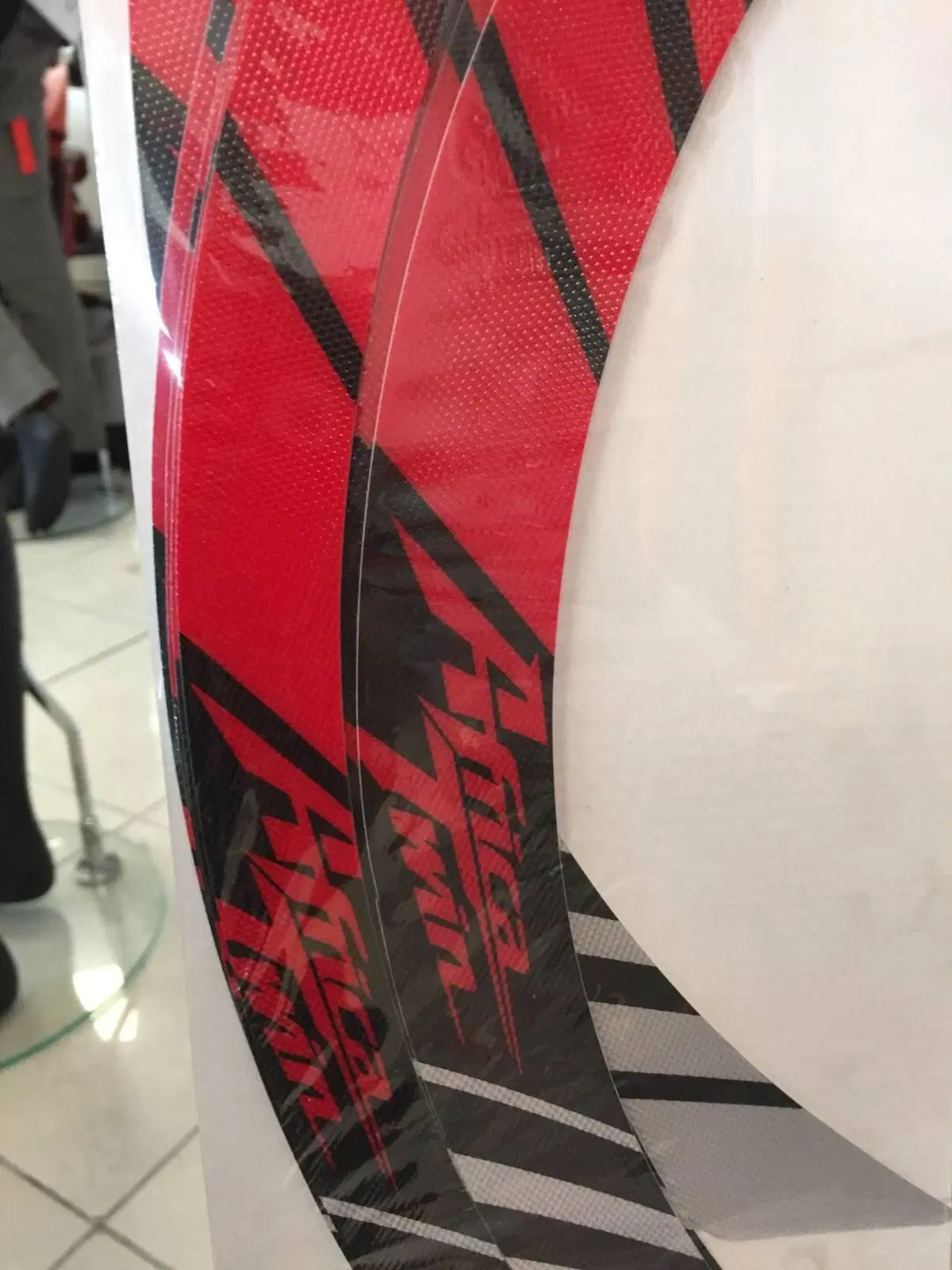 adesivi ruota Africa Twin 1100 Honda (4)