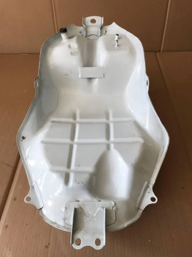 Serbatoio Honda Deuville 2004 bianco SL (8)