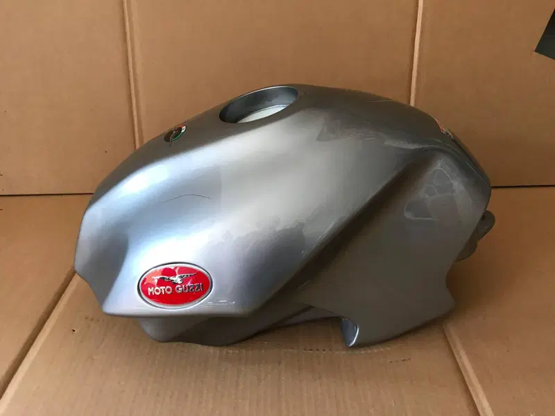 Serbatoio Moto Guzzi Breva 750 grigio SL (2)