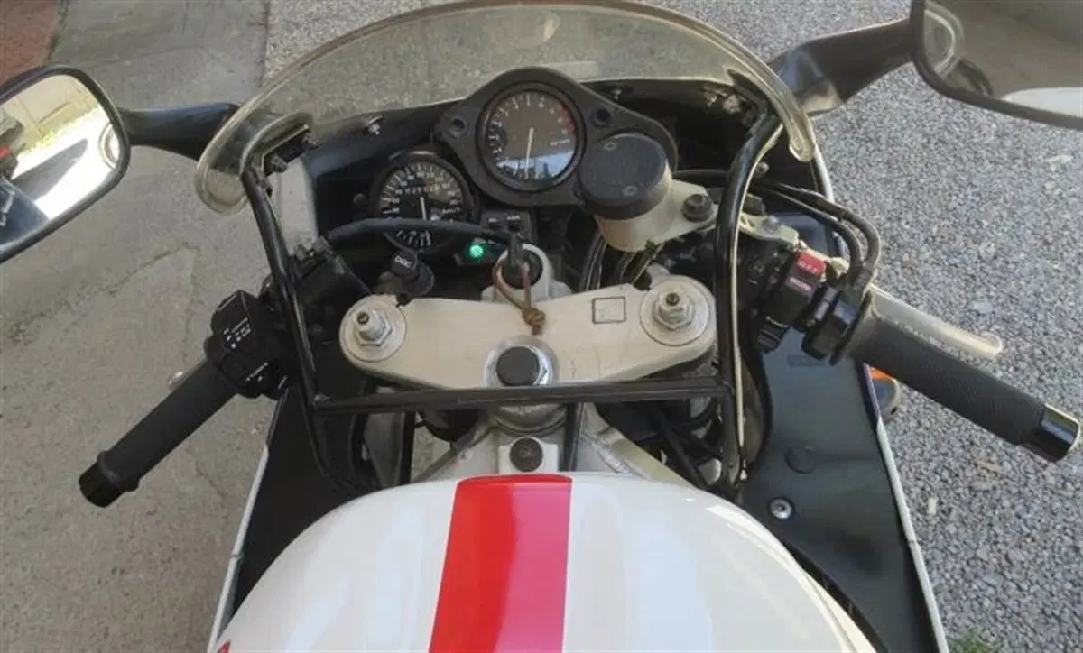Le Belle e Possibili di Moto.it: Honda CBR 900RR FireBlade