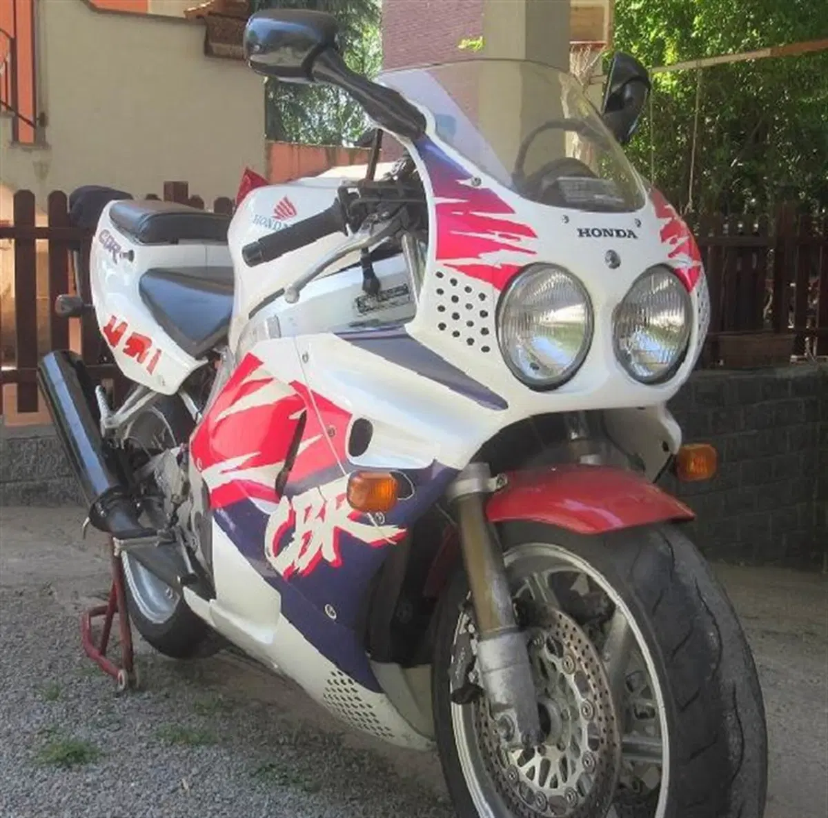 Le Belle e Possibili di Moto.it: Honda CBR 900RR FireBlade (4)