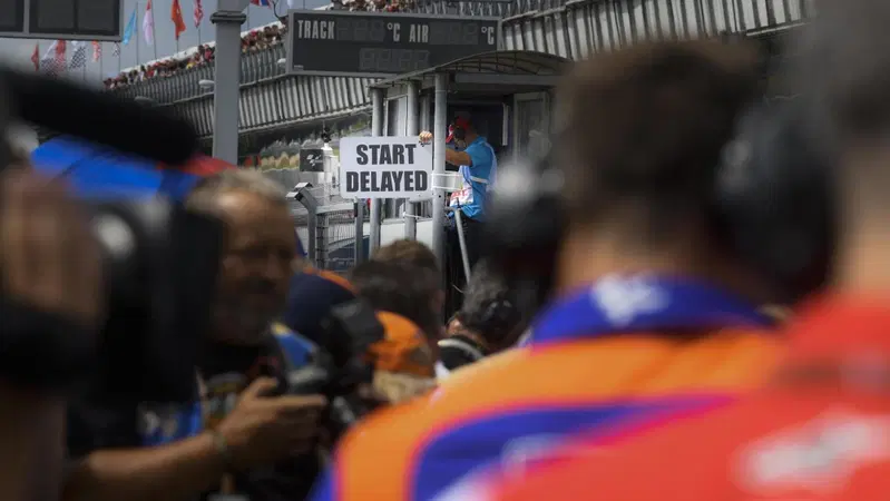 MotoGP, Ezpeleta: "tre soluzioni per correre la stagione 2020"