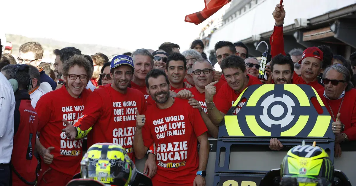 MotoGP, Ciabatti: "Iannone in Ducati? Si potrebbe anche fare"