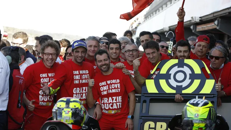 MotoGP, Ciabatti: "Iannone in Ducati? Si potrebbe anche fare"