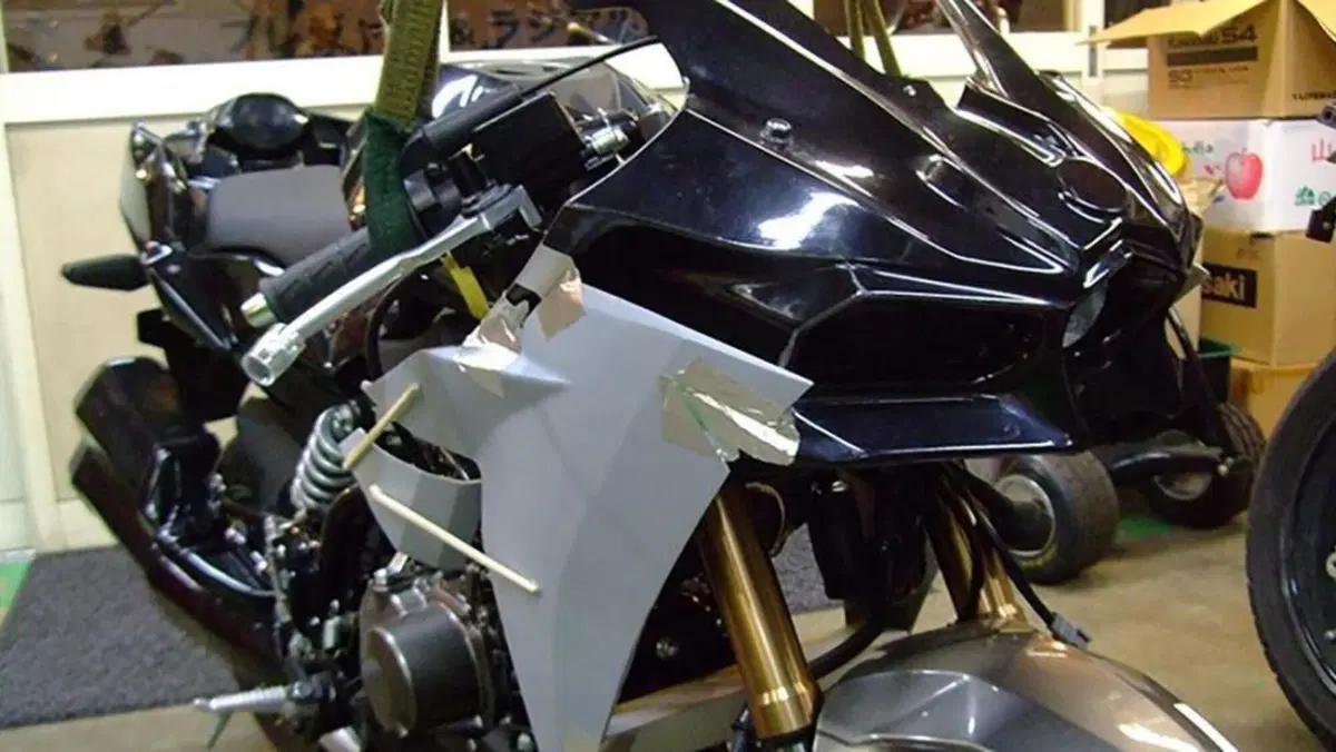 Kawasaki Z125 Pro h2: la Ninja H2 a 16 anni (13)