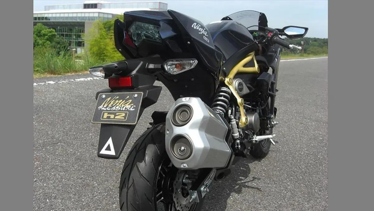 Kawasaki Z125 Pro h2: la Ninja H2 a 16 anni (8)