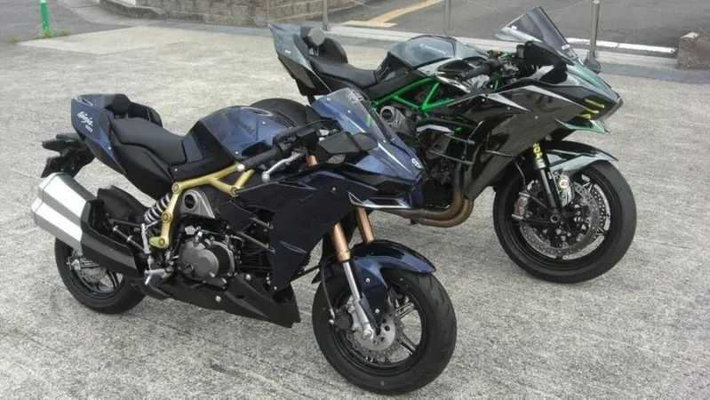 Kawasaki Z125 Pro h2: la Ninja H2 a 16 anni