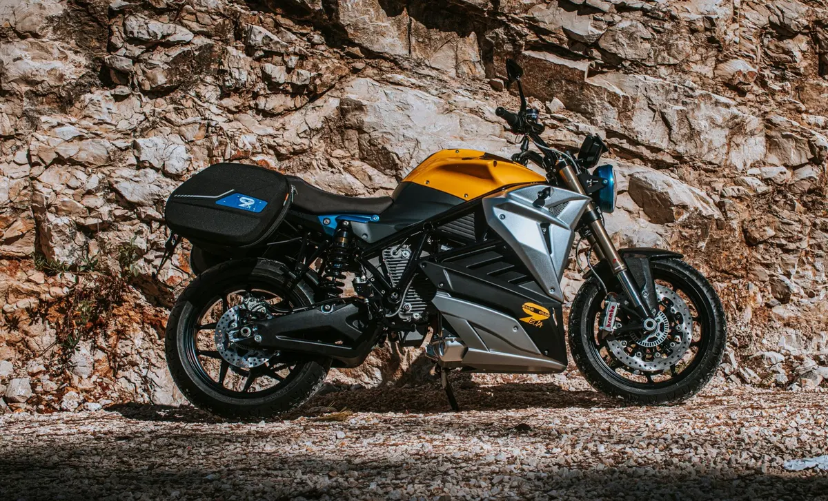 Energica Eva Eva Esse Esse 9 Plus (2018 - 20) (2)