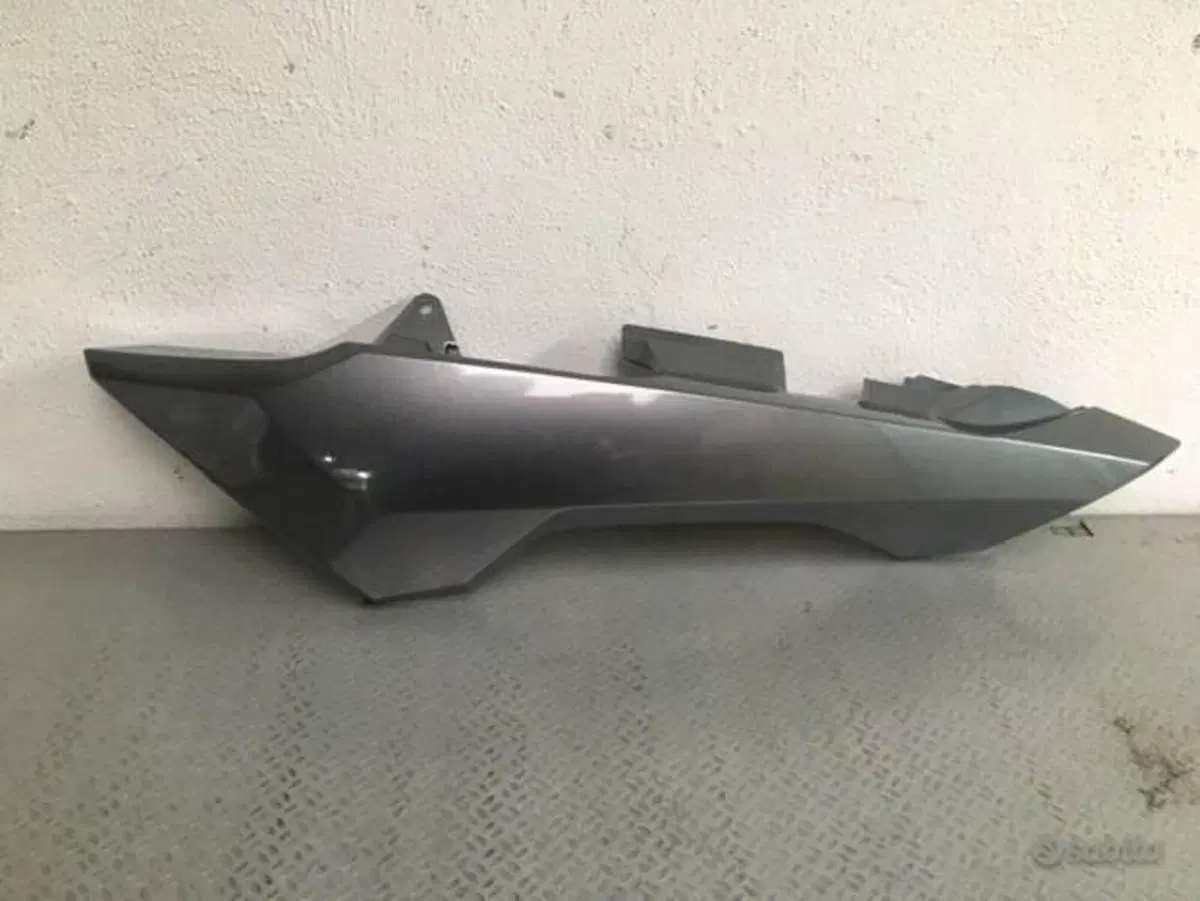 Carena riparo sedile sinistro grigio Honda NC750X