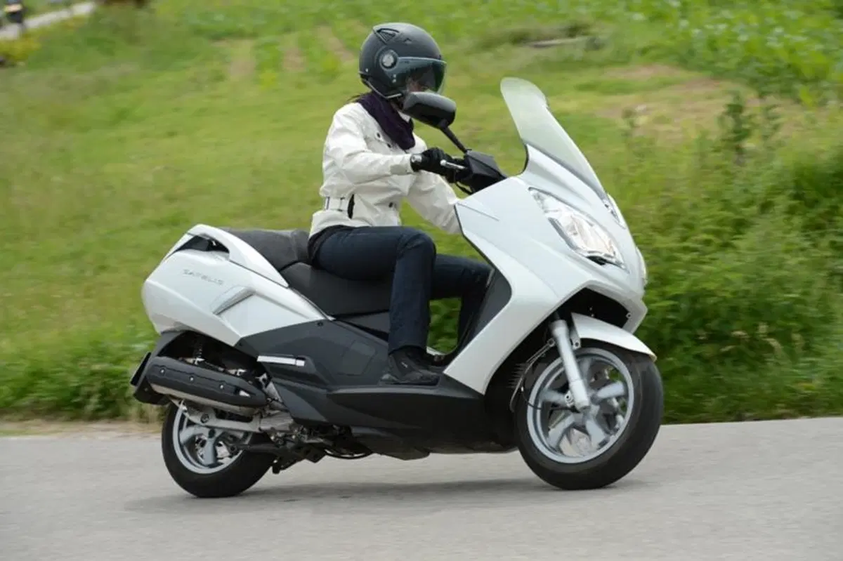 Peugeot Satelis 125  (7)