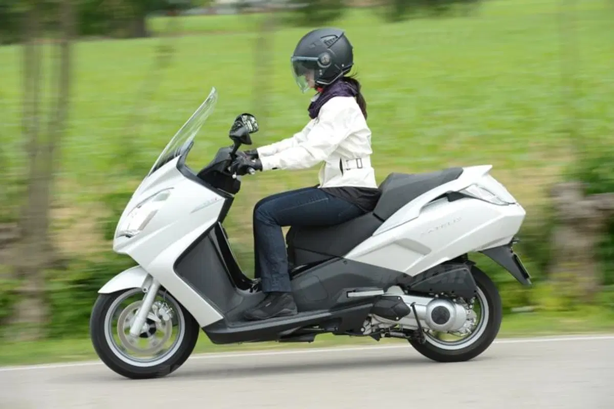 Peugeot Satelis 125  (10)