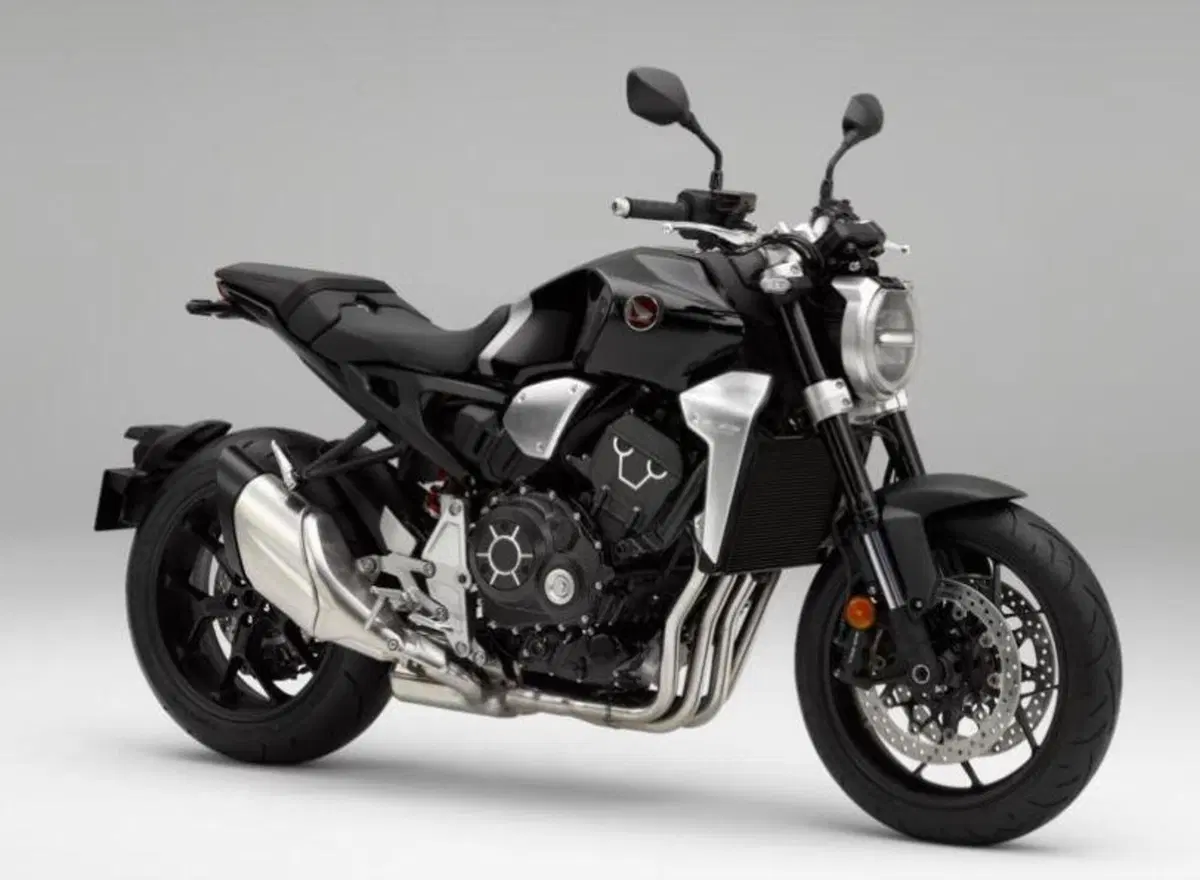 Nuova Honda CB-F Concept: omaggio alla CB900F (4)