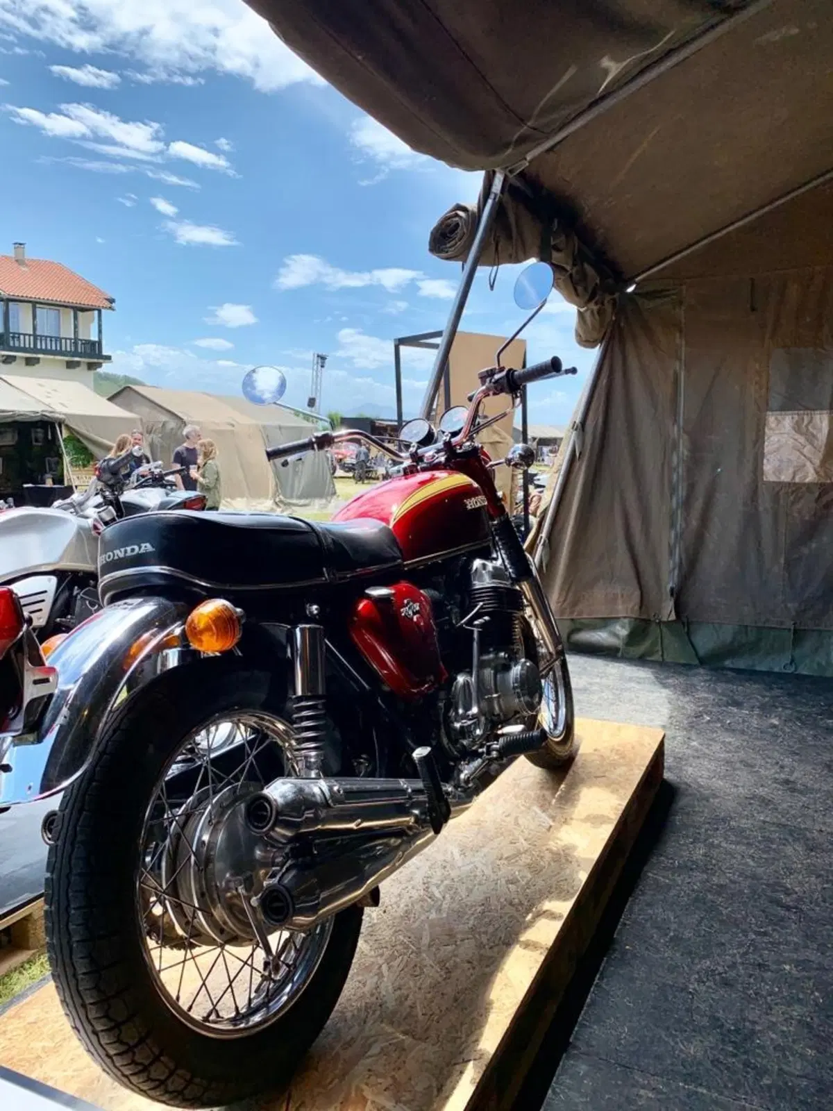 Da Barcellona a Biarritz con Honda per il Wheels&Waves (9)